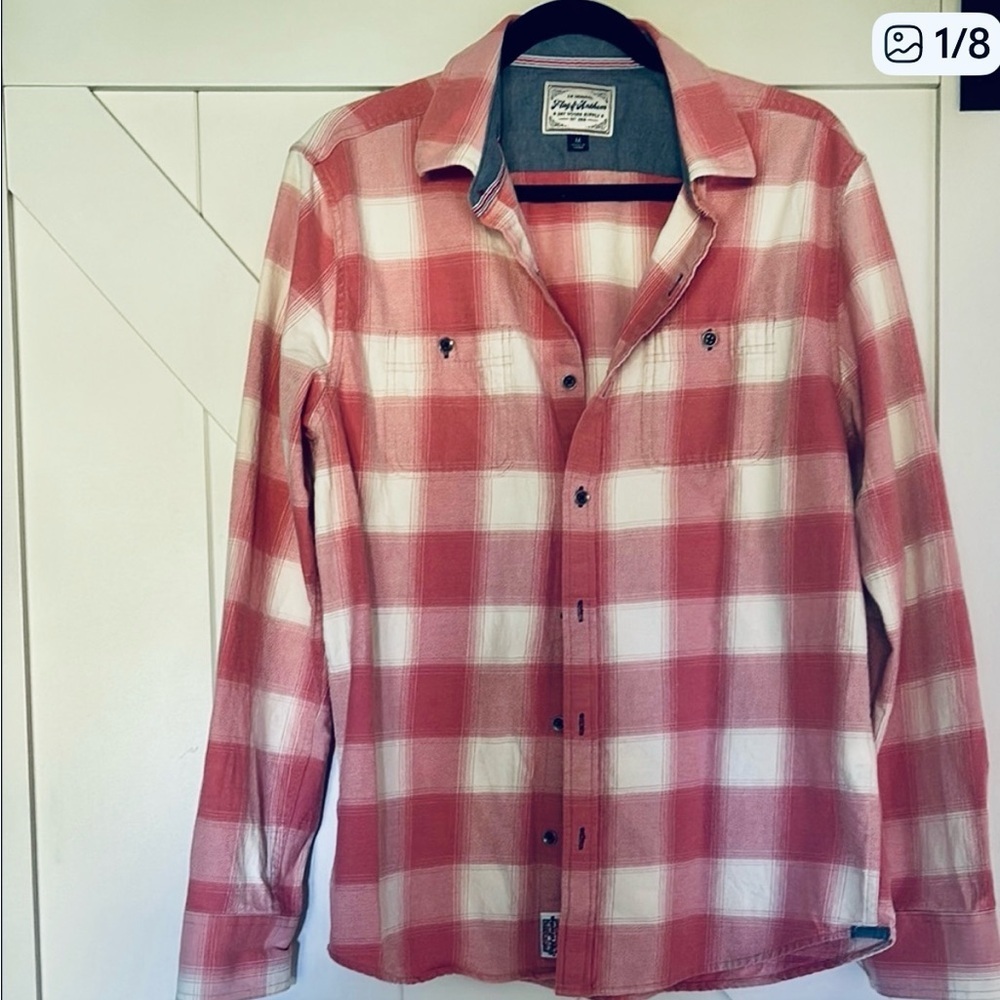 Flag & Anthem Men’s Medium Casual Button Down Shirt with a Buffalo Plaid Pattern
